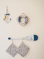 Casetta Vista Mare in Piazza a Mondello by Wonderful Italy