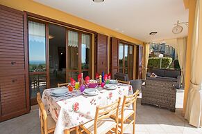 Crocus 1 con Piscina by Wonderful Italy