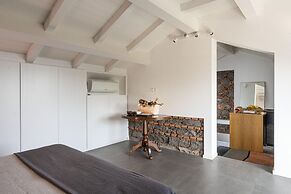 Design Apartment With Terrace by Wonderful Italy