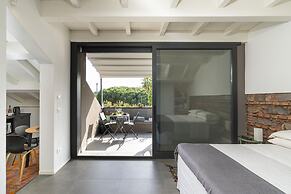 Design Apartment With Terrace by Wonderful Italy