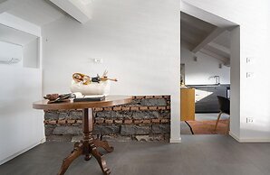 Design Apartment With Terrace by Wonderful Italy