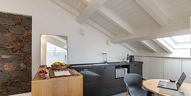 Design Apartment With Terrace by Wonderful Italy