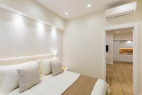 Family Style House in Naples by Wonderful Italy