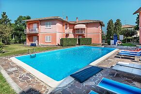 Il Quadrifoglio D4 con Piscina by Wonderful Italy