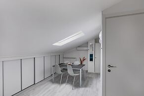 Maisonnette Il Todeschino B12 by Wonderful Italy