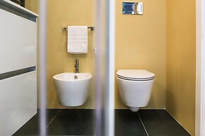 Vittorio Emanuele Modern Apartment I by Wonderful Italy