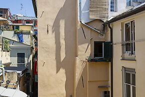 Sui Tetti del Centro di Genova