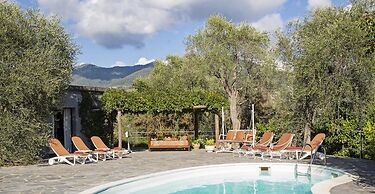 Villa San Massimo With Pool by Wonderful Italy