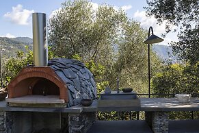 Villa San Massimo With Pool by Wonderful Italy