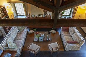 Villa San Massimo With Pool by Wonderful Italy