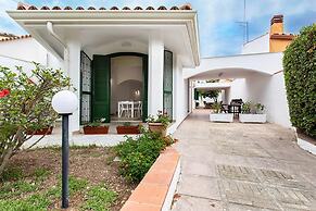 Villino a Fontane Bianche by Wonderful Italy