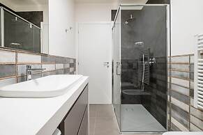 Ariosti Apartment I by Wonderful Italy