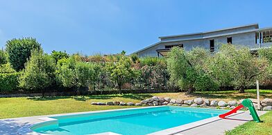 Villa Elisa con Piscina by Wonderful Italy