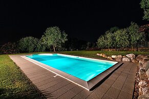 Villa Elisa con Piscina by Wonderful Italy