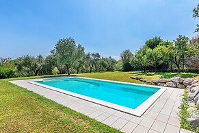 Villa Elisa con Piscina by Wonderful Italy