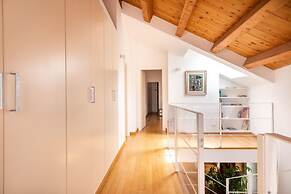 Vittorio Emanuele Apartment With Terrace by Wonderful Italy