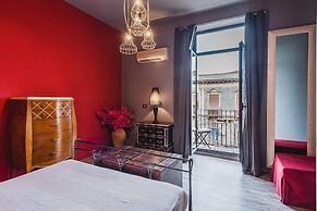 Ursino Apartment With Balcony by Wonderful Italy