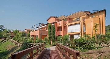 Borgo del Torchio A14 con Piscina by Wonderful Italy