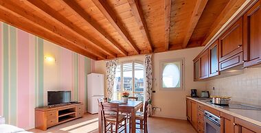 Borgo del Torchio A14 con Piscina by Wonderful Italy