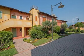 Borgo del Torchio A14 con Piscina by Wonderful Italy