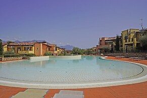 Borgo del Torchio A14 con Piscina by Wonderful Italy