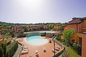 Borgo del Torchio A14 con Piscina by Wonderful Italy