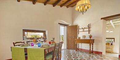 Casale Monte Kronio by Wonderful Italy