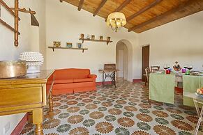 Casale Monte Kronio by Wonderful Italy