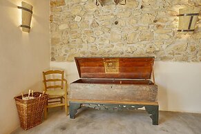 Casale Monte Kronio by Wonderful Italy