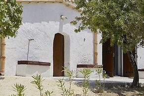 Casale Monte Kronio by Wonderful Italy