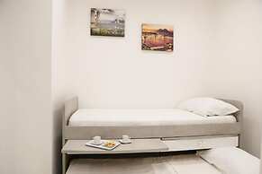 Cozy Apartment in Piazza Cavour by Wonderful Italy