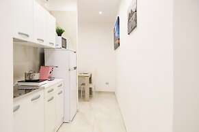 Cozy Apartment in Piazza Cavour by Wonderful Italy