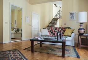 Terrace Charm and Relax in the Heart of La Kalsa by Wonderful Italy