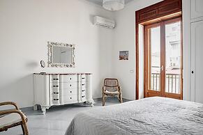 Seafront Terrace in Donnalucata by Wonderful Italy