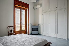 Seafront Terrace in Donnalucata by Wonderful Italy