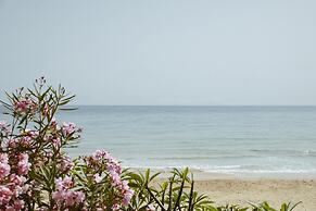 Seafront Terrace in Donnalucata by Wonderful Italy