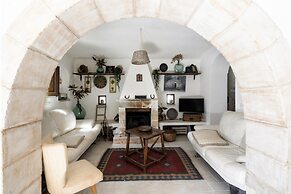 Trullo Fragno by Wonderful Italy