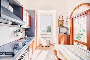 Appartamento Fronte Mare a Ospedaletti by Wonderful Italy