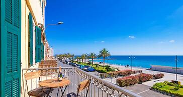 Appartamento Fronte Mare a Ospedaletti by Wonderful Italy