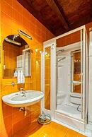 Piazza Maggiore Duplex Apartment by Wonderful Italy