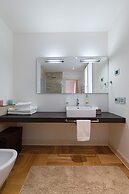 Luxury Lakefront Catullo A1 by Wonderful Italy