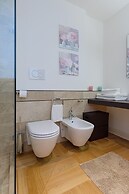 Luxury Lakefront Catullo A1 by Wonderful Italy