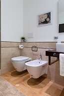 Luxury Lakefront Catullo A1 by Wonderful Italy