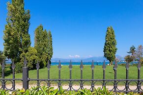 Luxury Lakefront Catullo A1 by Wonderful Italy