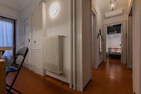 Moncalvo 8 bis - Spazioso Appartamento nei Pressi