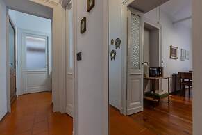 Moncalvo 8 bis - Spazioso Appartamento nei Pressi