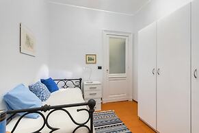 Moncalvo 8 bis - Spazioso Appartamento nei Pressi