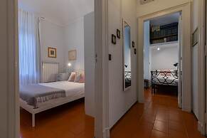 Moncalvo 8 bis - Spazioso Appartamento nei Pressi