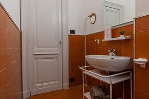 Moncalvo 8 bis - Spazioso Appartamento nei Pressi