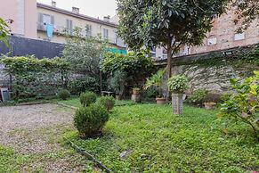 Moncalvo 8 bis - Spazioso Appartamento nei Pressi